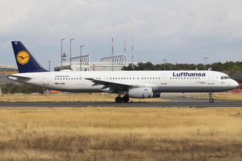 D-AIRL - Lufthansa Airbus A321