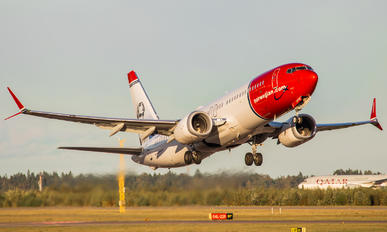 EI-FYE - Norwegian Air Shuttle Boeing 737-8 MAX