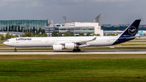 Lufthansa D-AIHI image