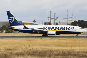 EI-FTY - Ryanair Boeing 737-8AS