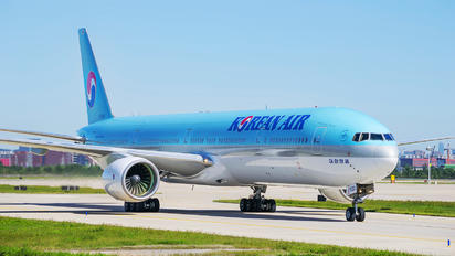HL7533 - Korean Air Boeing 777-300