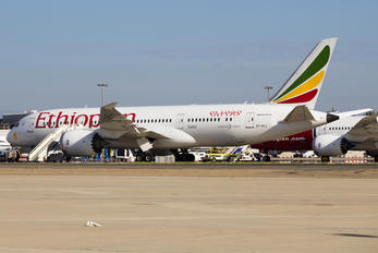 ET-ATJ - Ethiopian Airlines Boeing 787-8 Dreamliner
