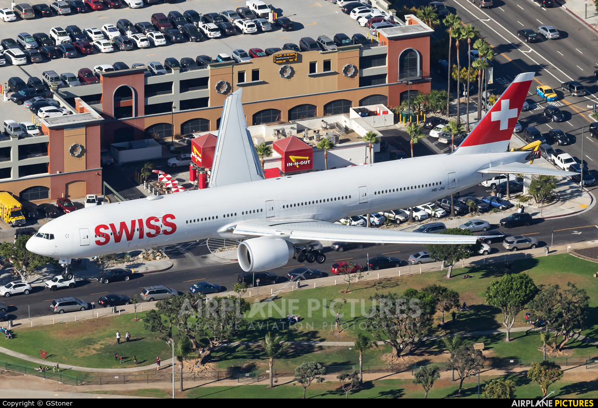 Swiss HB-JNI aircraft at Los Angeles Intl