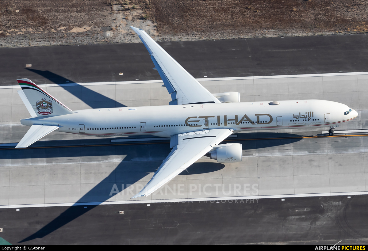 Etihad Airways A6-ETK aircraft at Los Angeles Intl