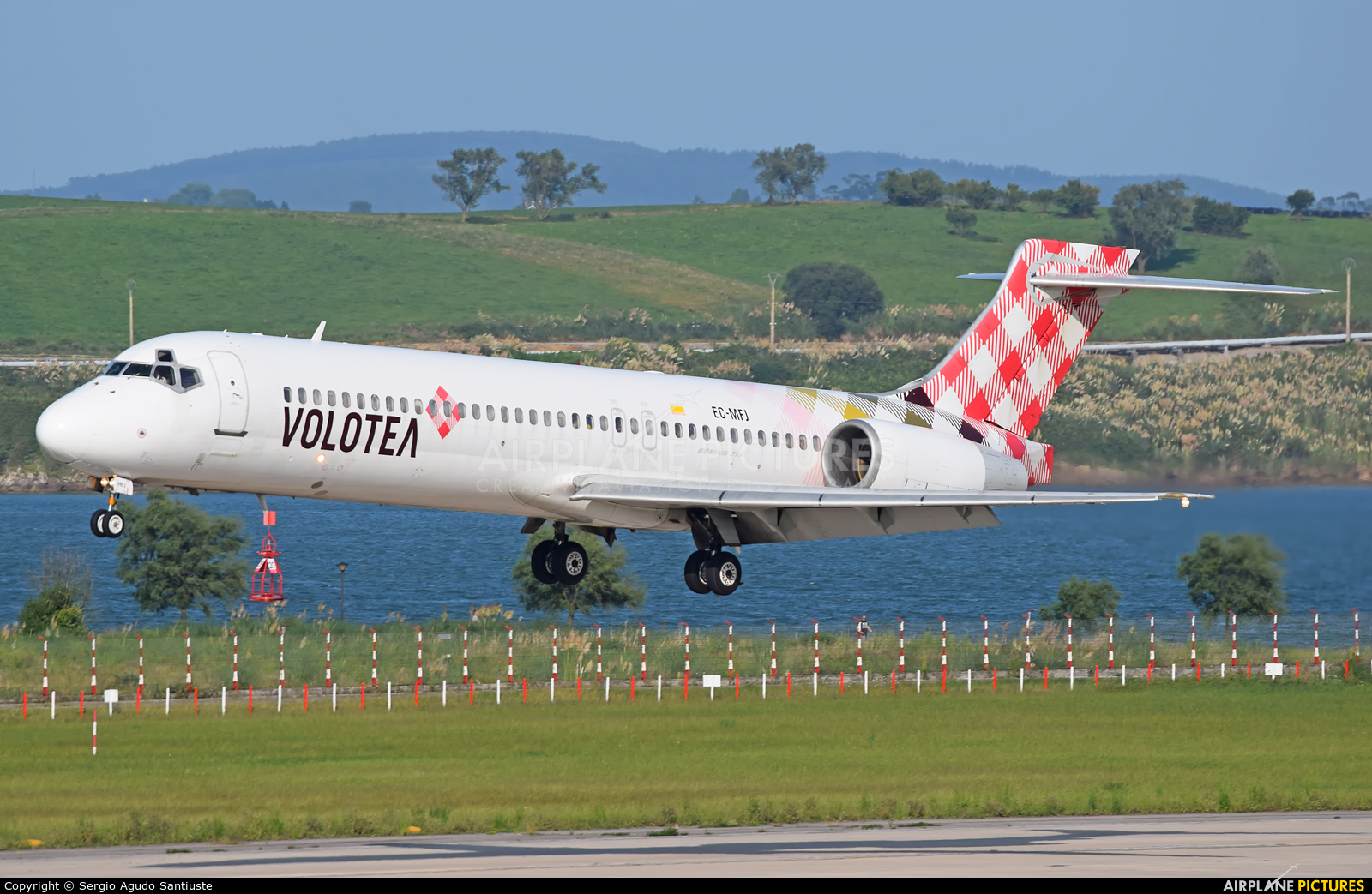 Volotea Airlines EC-MFJ aircraft at Santander