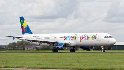 D-ASPD - Small Planet Airlines Airbus A321