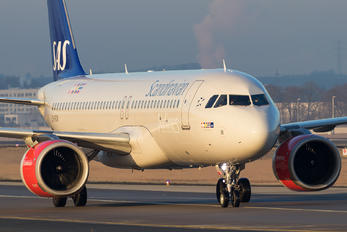 LN-RGN - SAS - Scandinavian Airlines Airbus A320 NEO