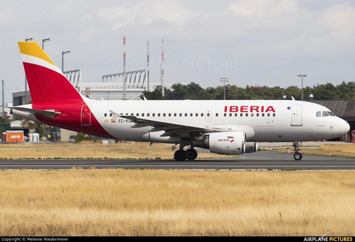 Iberia EC-KUB aircraft at Frankfurt