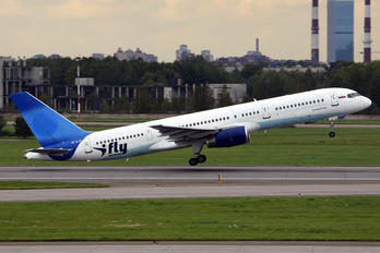EI-CJY - I-Fly Airlines Boeing 757-200