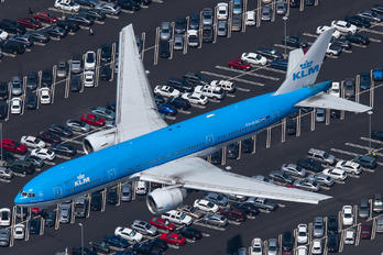 PH-BQG - KLM Boeing 777-200ER