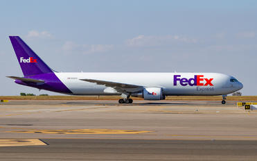 N132FE - FedEx Federal Express Boeing 767-300F