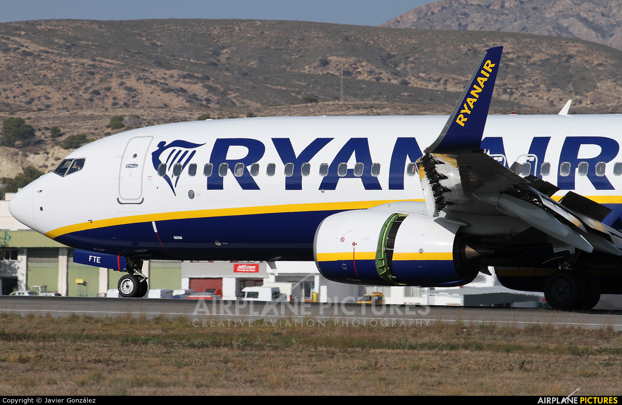 Ryanair EI-FTE aircraft at Alicante - El Altet