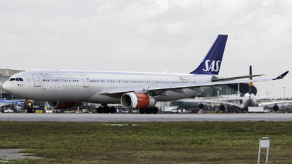 LN-RKM - SAS - Scandinavian Airlines Airbus A330-300