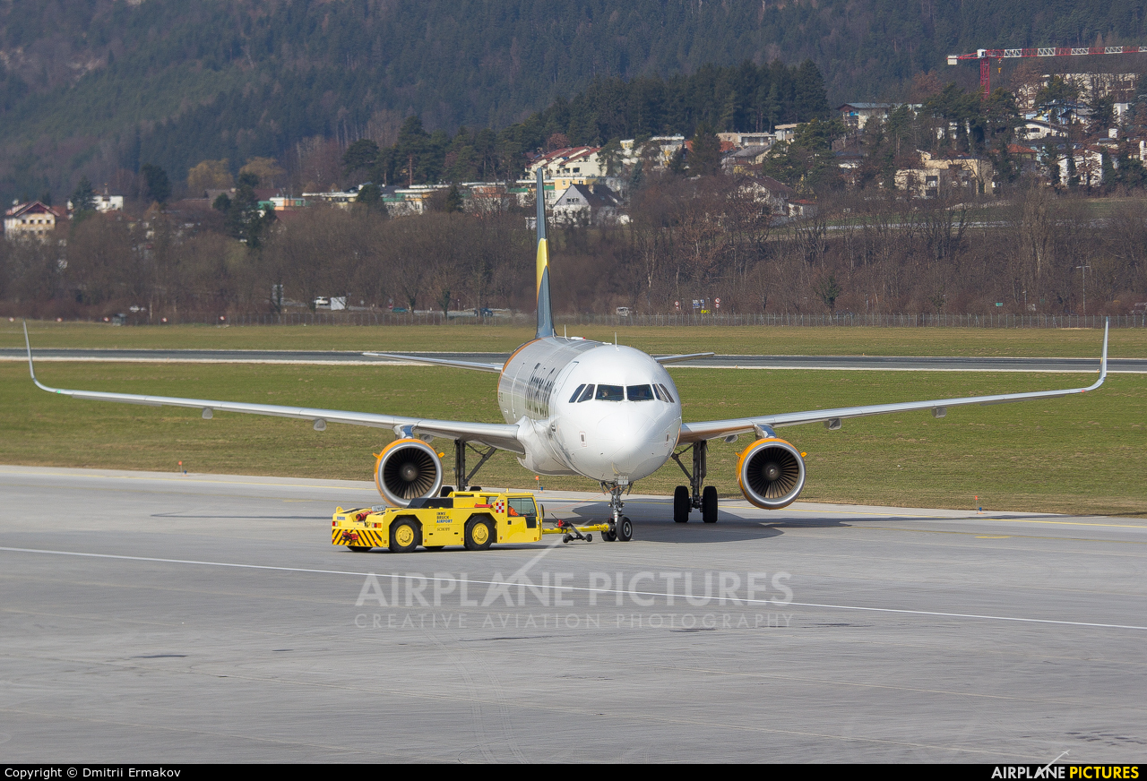 Thomas Cook G-TCDE aircraft at Innsbruck