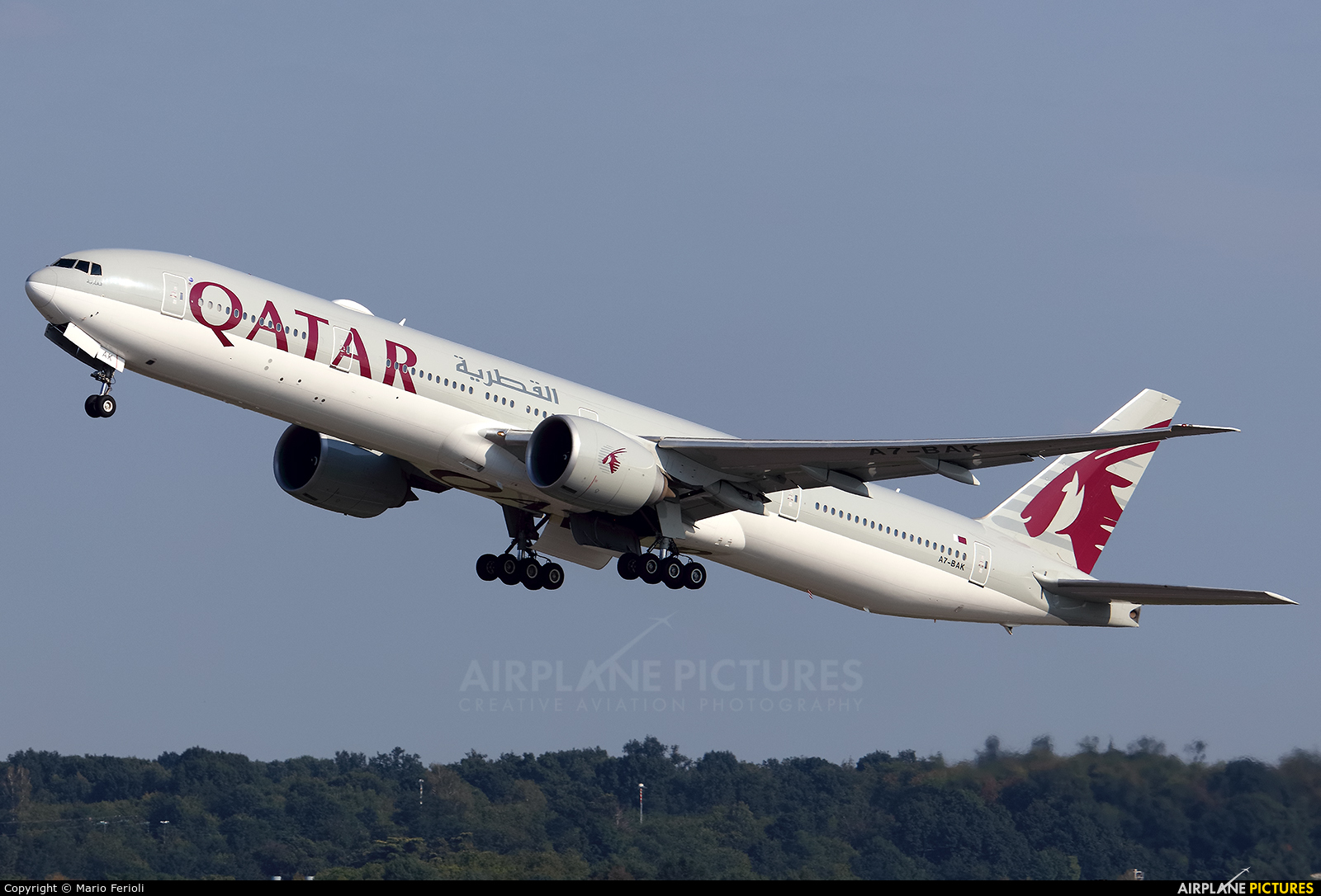 Qatar Airways A7-BAK aircraft at Milan - Malpensa