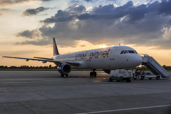 SP-HAW - Small Planet Airlines Airbus A321