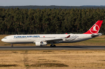 TC-JNO - Turkish Airlines Airbus A330-300