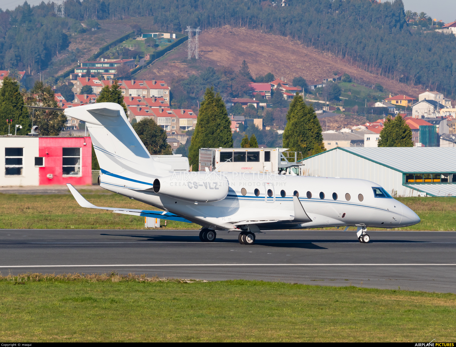 Private CS-VLZ aircraft at La Coruña