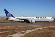 United Airlines N661UA image