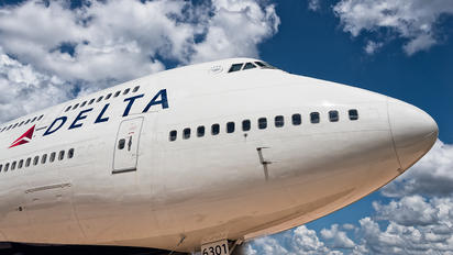 N661US - Delta Air Lines Boeing 747-400