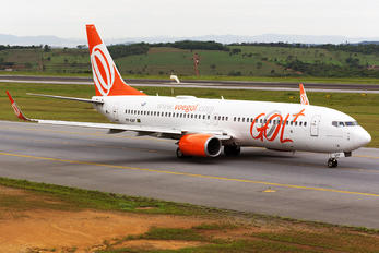 PR-GXF - GOL Transportes Aéreos  Boeing 737-800