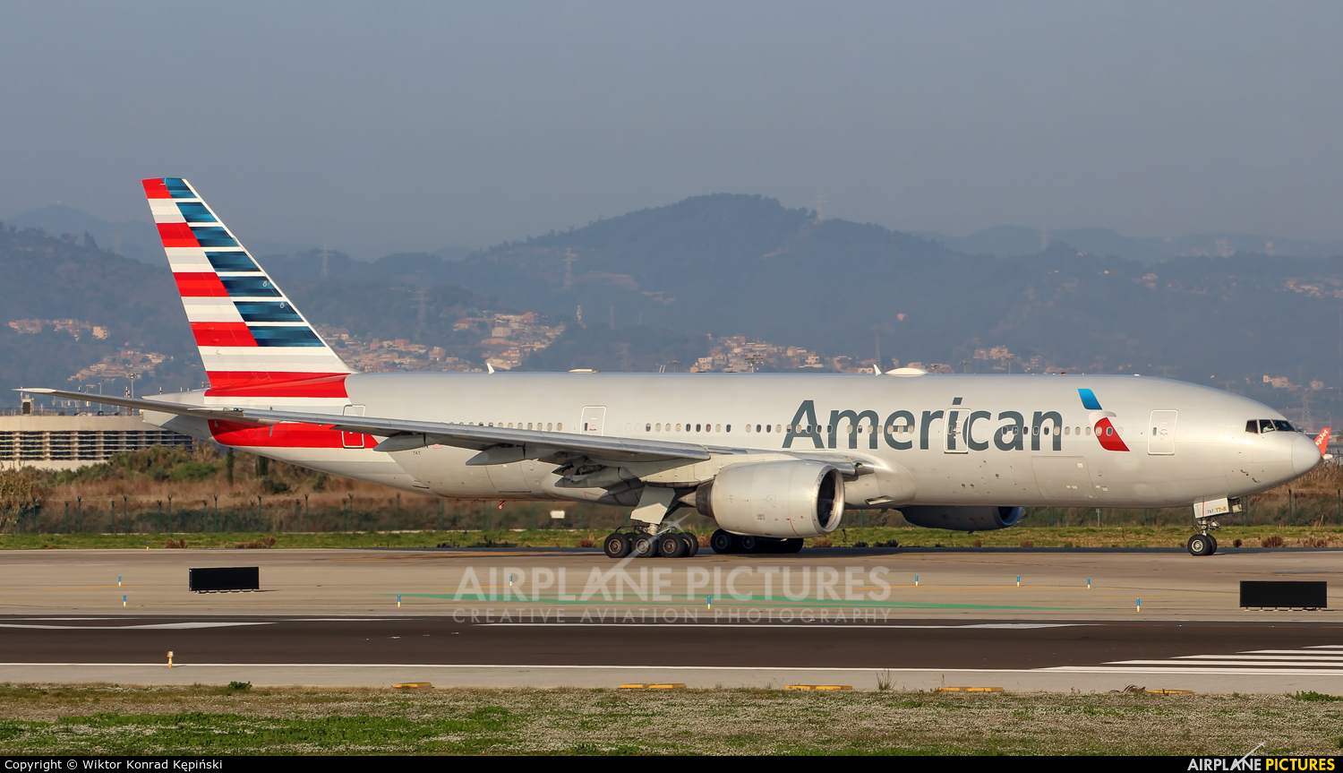 American Airlines N768AN aircraft at Barcelona - El Prat