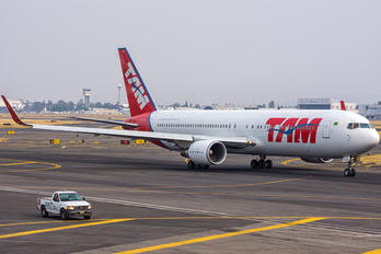 PT-MSZ - TAM Boeing 767-300ER