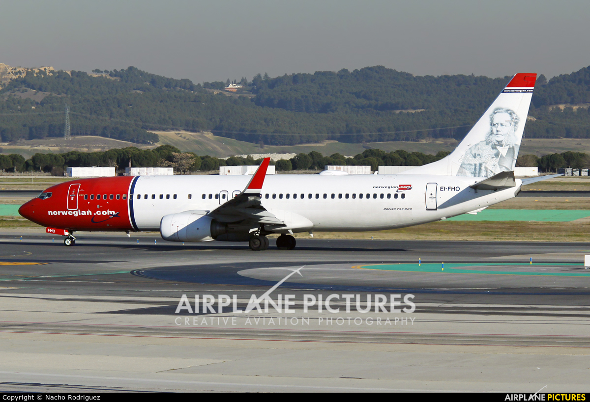 Norwegian Air International EI-FHO aircraft at Madrid - Barajas