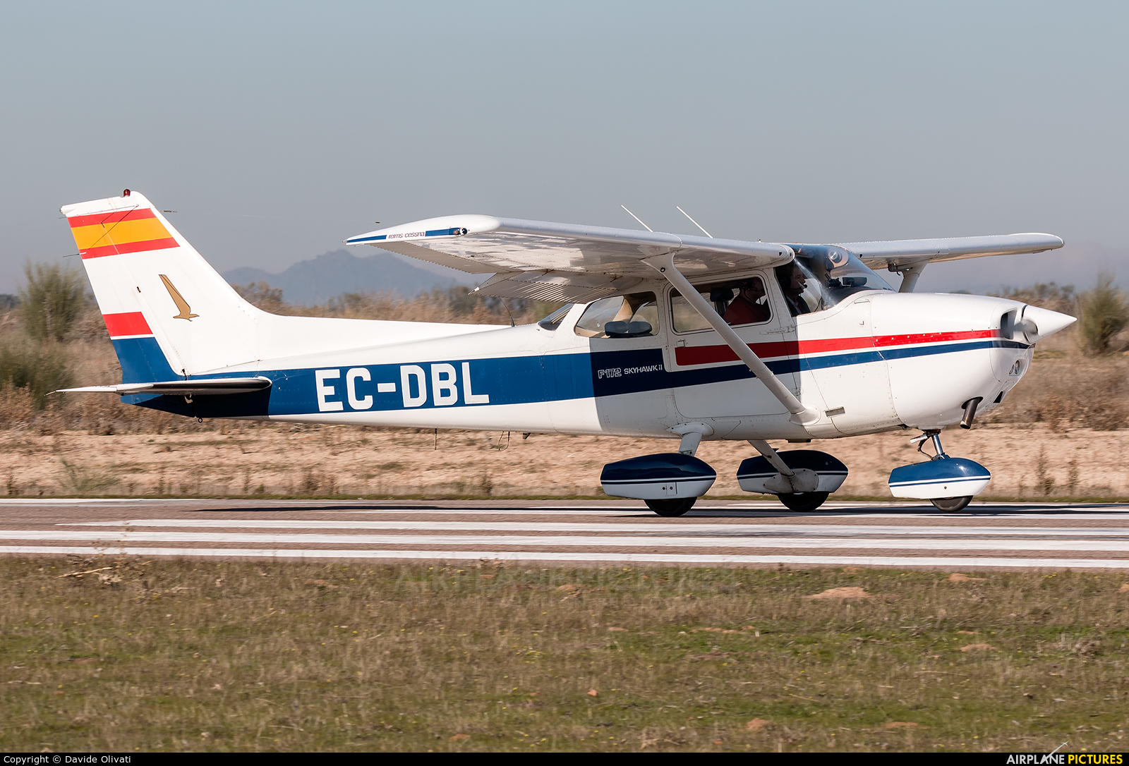Private EC-DBL aircraft at Casarrubios del Monte