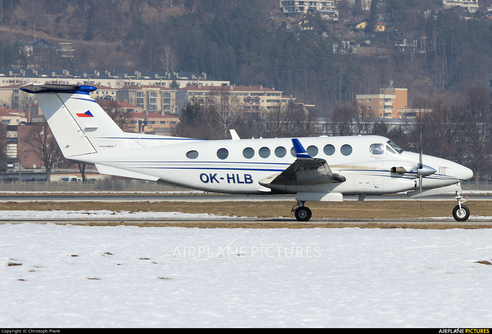 Private OK-HLB aircraft at Innsbruck