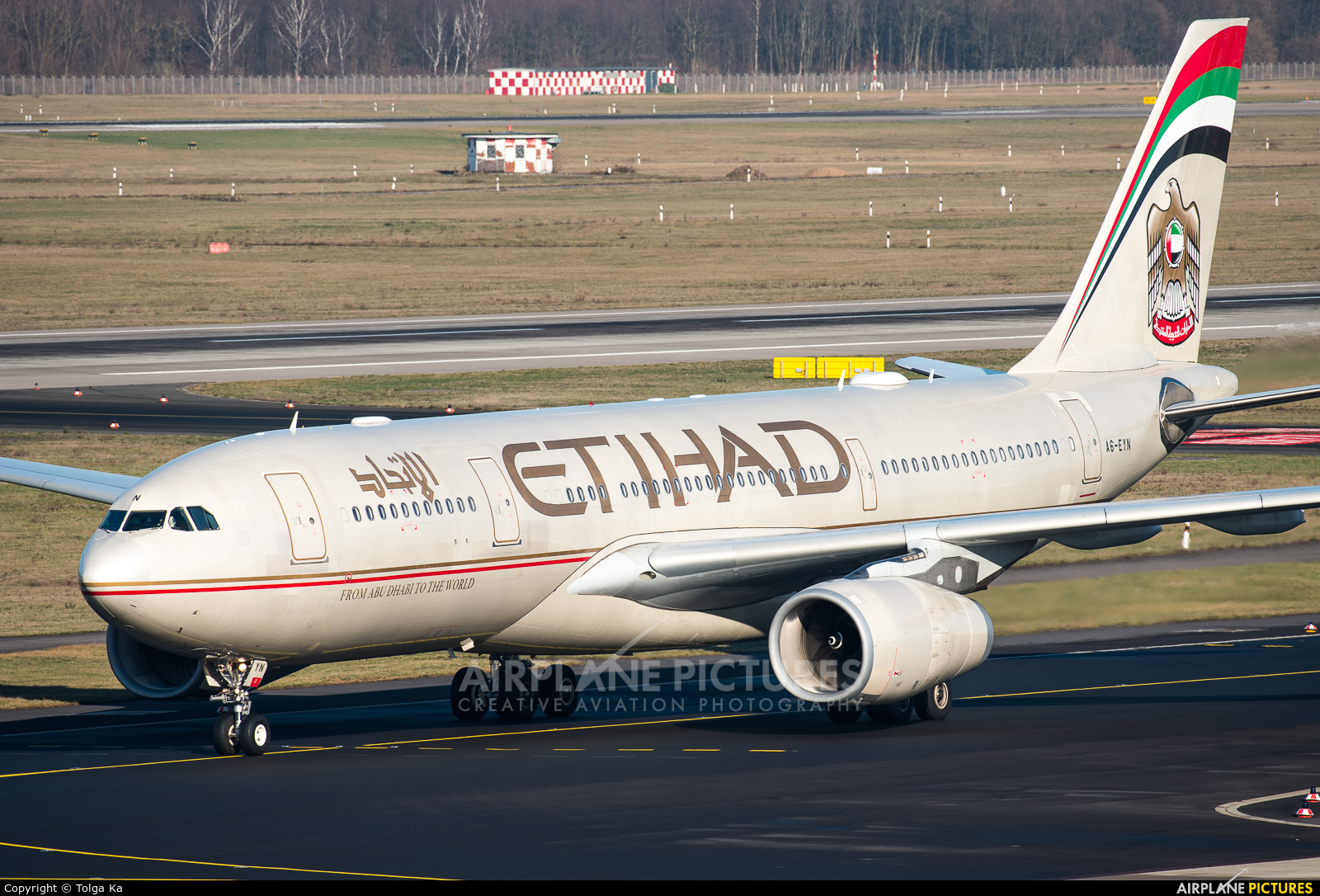 Etihad Airways A6-EYN aircraft at Düsseldorf