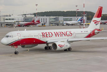 RA-64046 - Red Wings Tupolev Tu-204