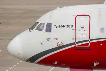 RA-64046 - Red Wings Tupolev Tu-204