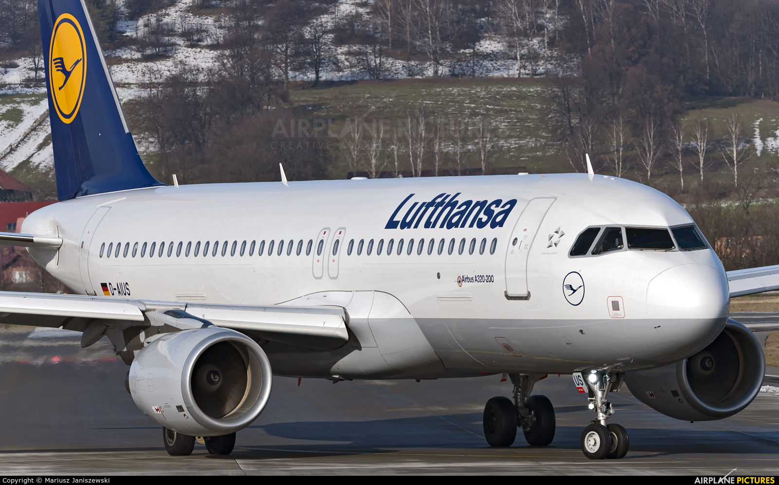 Lufthansa D-AIUS aircraft at Kraków - John Paul II Intl