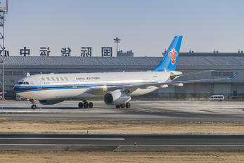 B-6098 - China Southern Airlines Airbus A330-300