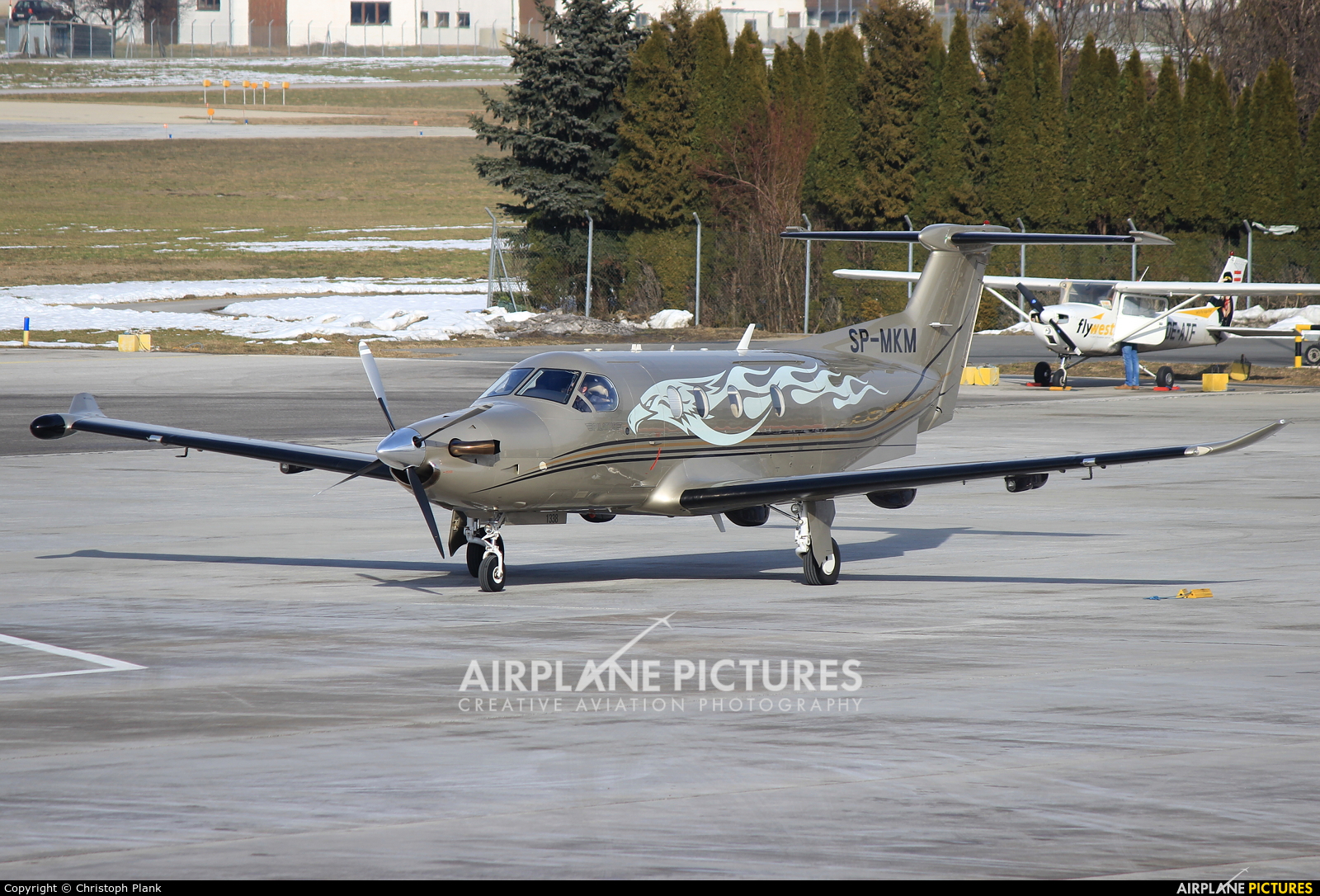 Private SP-MKM aircraft at Innsbruck