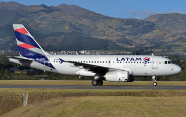 HC-CPZ - LATAM Airbus A319