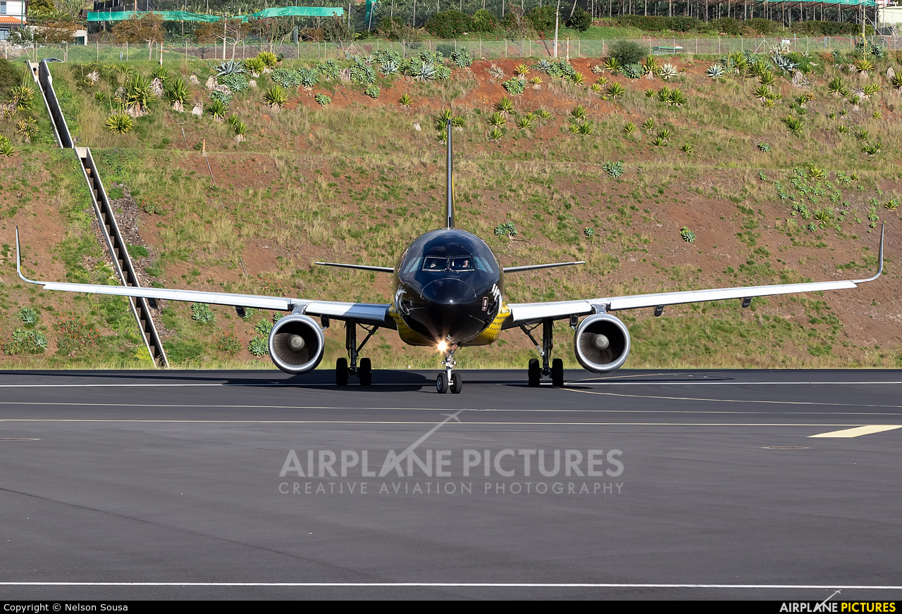 Eurowings D-AIZR aircraft at Madeira