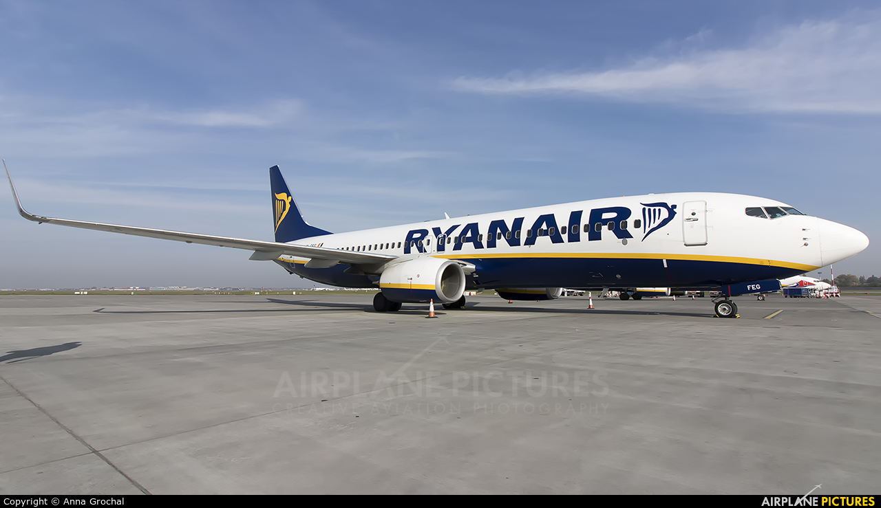 Ryanair EI-FEG aircraft at Warsaw - Frederic Chopin