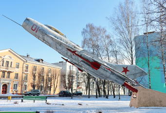 01 - Soviet Union - Air Force Mikoyan-Gurevich MiG-19PM