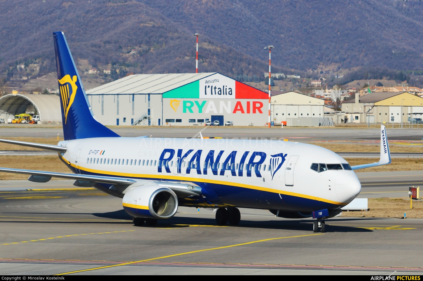 Ryanair EI-FOF aircraft at Bergamo - Orio al Serio