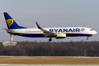 EI-FTH - Ryanair Boeing 737-8AS