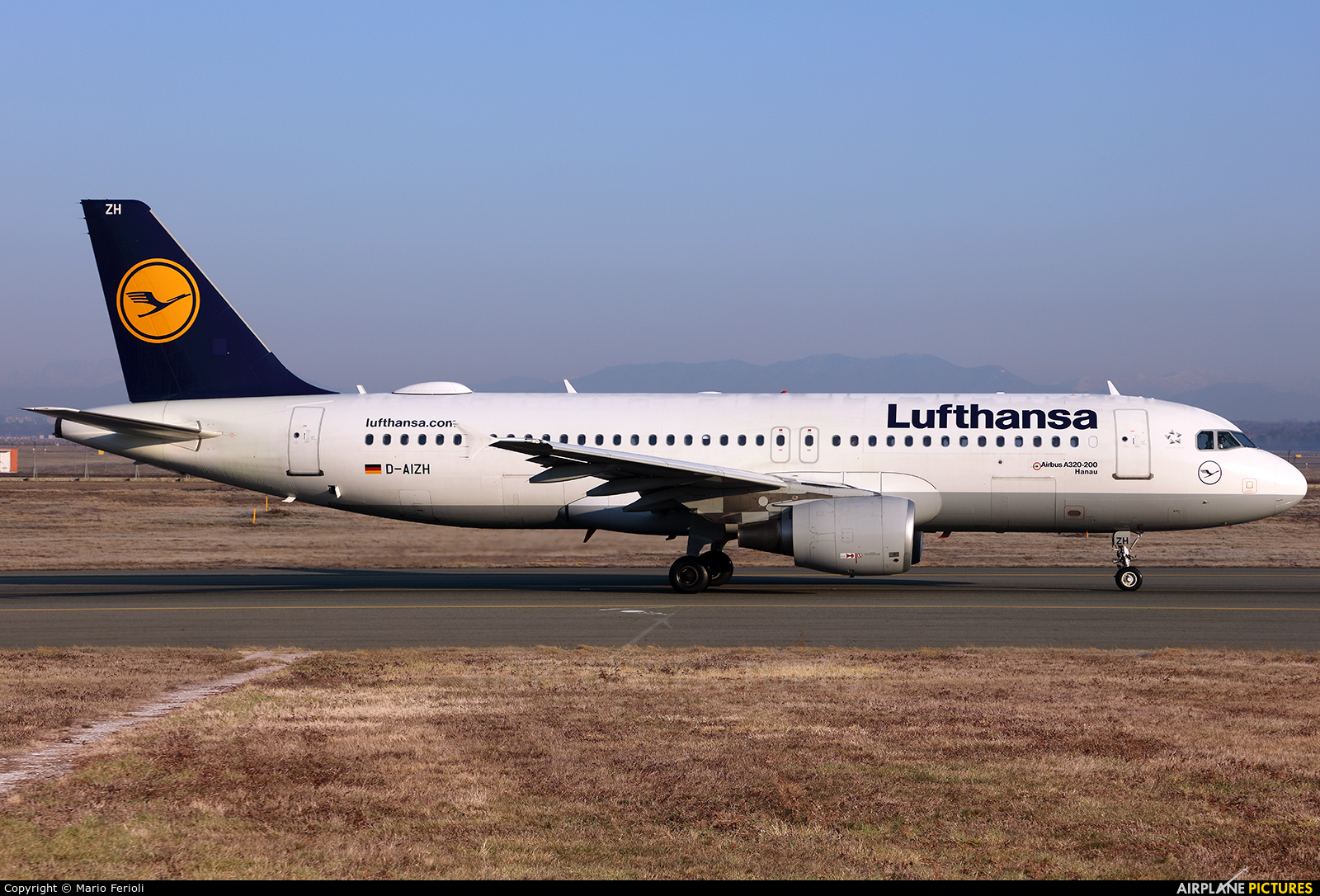 Lufthansa D-AIZH aircraft at Milan - Malpensa
