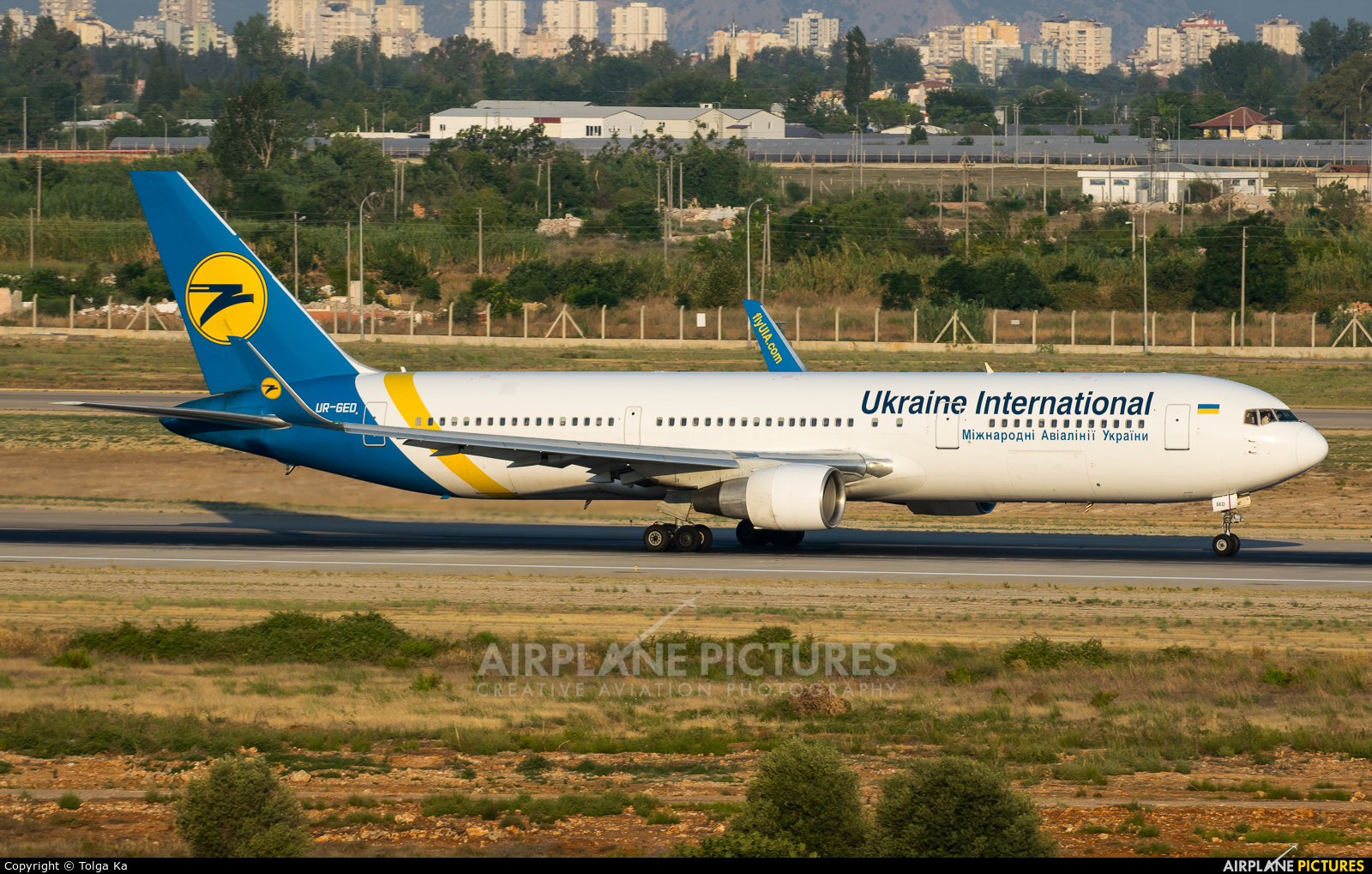 Ukraine International Airlines UR-GED aircraft at Antalya