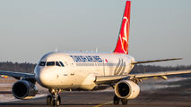 Turkish Airlines TC-JPL image