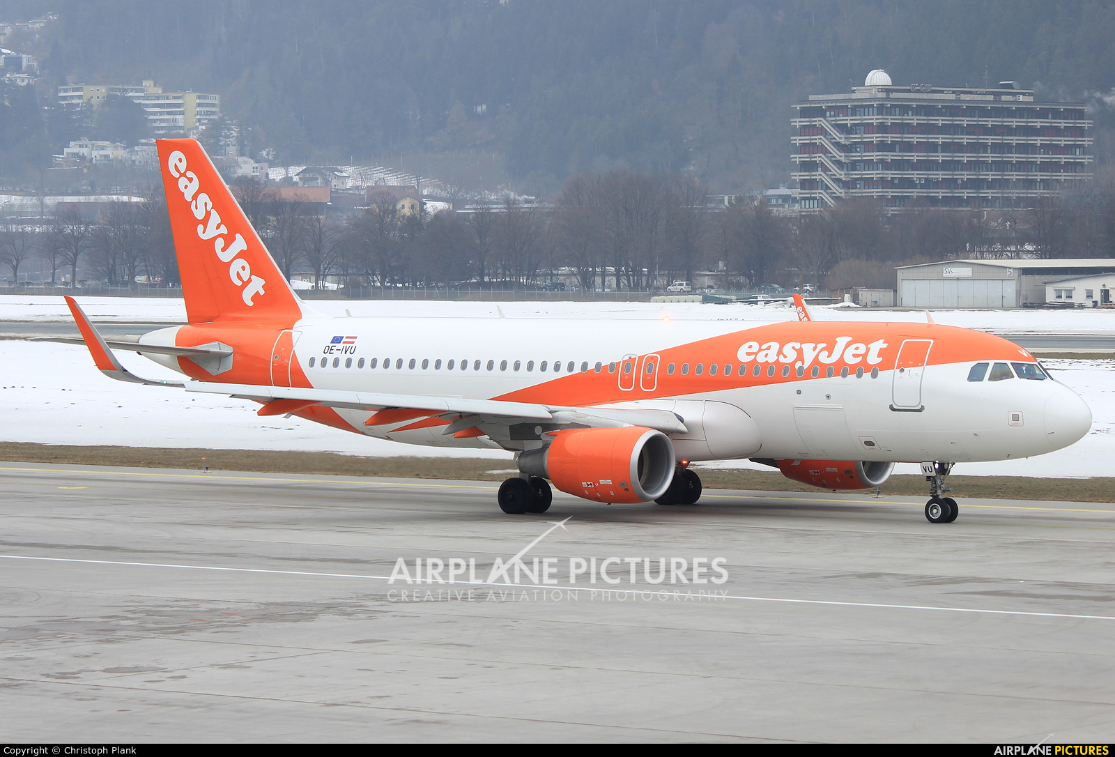 easyJet Europe OE-IVU aircraft at Innsbruck