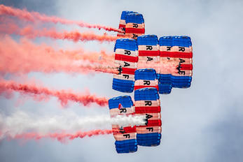 - - Royal Air Force Parachute Military