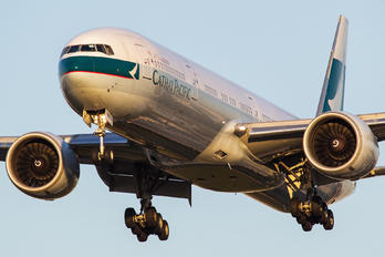 B-KQZ - Cathay Pacific Boeing 777-300ER
