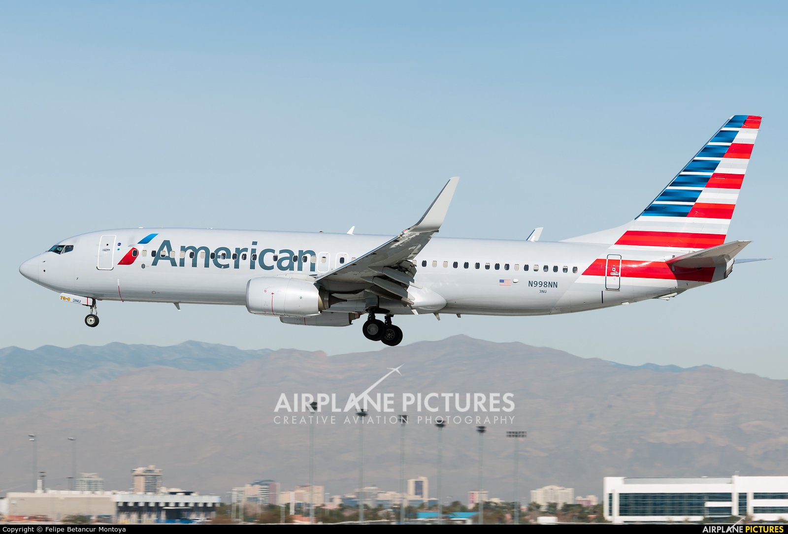 American Airlines N998NN aircraft at Las Vegas - McCarran Intl