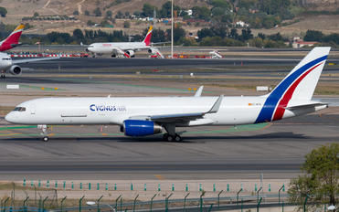 EC-NFN - Cygnus Air Boeing 757-223(SF)
